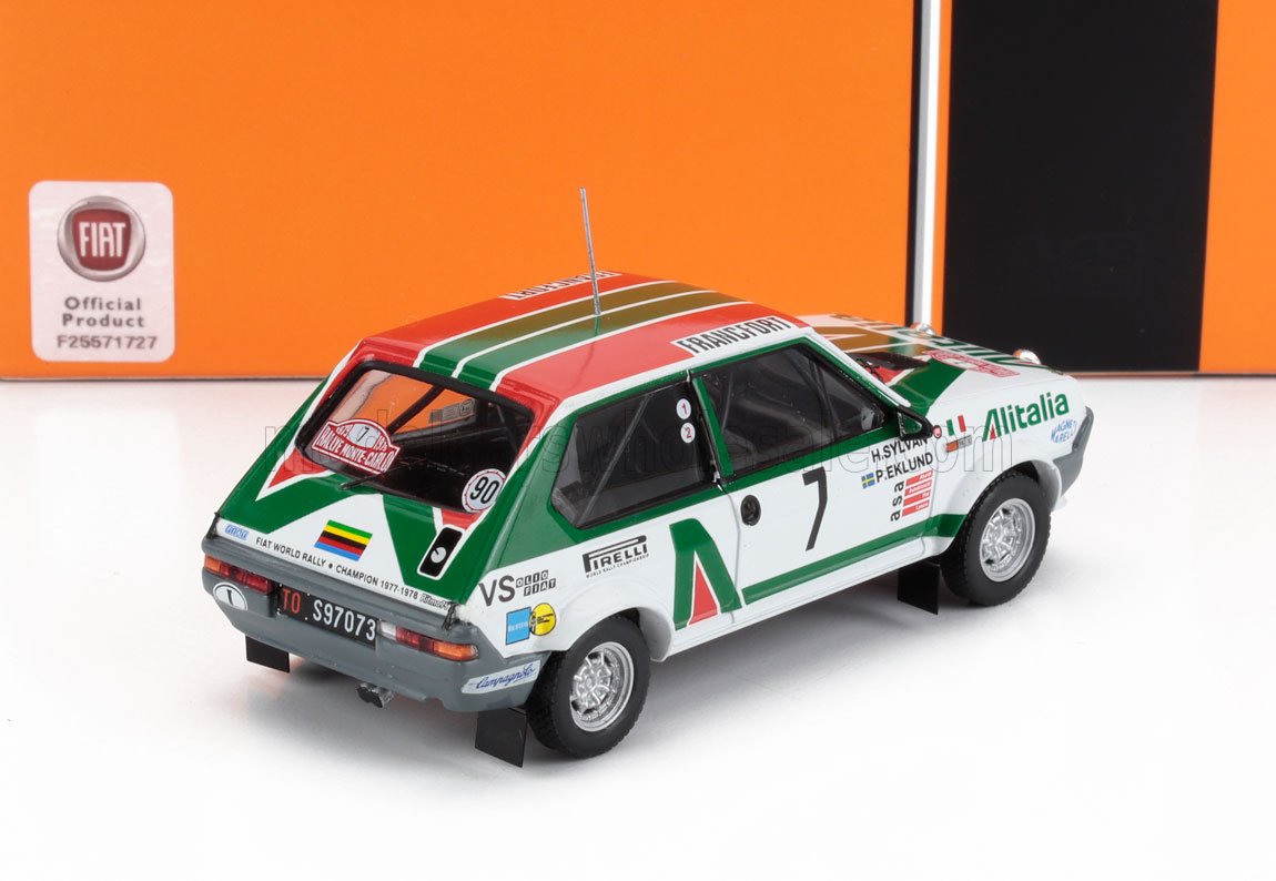 Modèle réduit de voiture de rallye Fiat 131 Abarth avec livrée Alitalia et autocollants de course, proposé sur Vroomi.