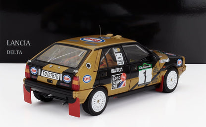 Modèle réduit de voiture de rallye Lancia Delta avec livrée Esso Super Oil, roues blanches, disponible sur Vroomi