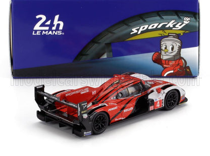 Modèle réduit de voiture de course Porsche 963 Le Mans rouge et noir avec décalcomanies détaillées, présenté avec son emballage 24h Le Mans, disponible via Vroomi.