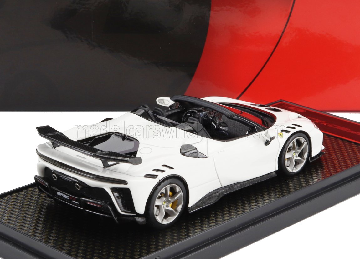 FERRARI | SF90 XX STRADALE SPIDER 2024