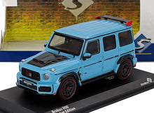 Modèle réduit Brabus 900 bleu avec capot noir et accents rouges, présenté avec la marque Solido, proposé sur Vroomi.