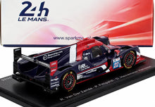 Modèle réduit à l'échelle 1/43 de la voiture de course n° 22 des 24 Heures du Mans, avec les logos Basecamp et Goodyear, disponible chez Vroomi.