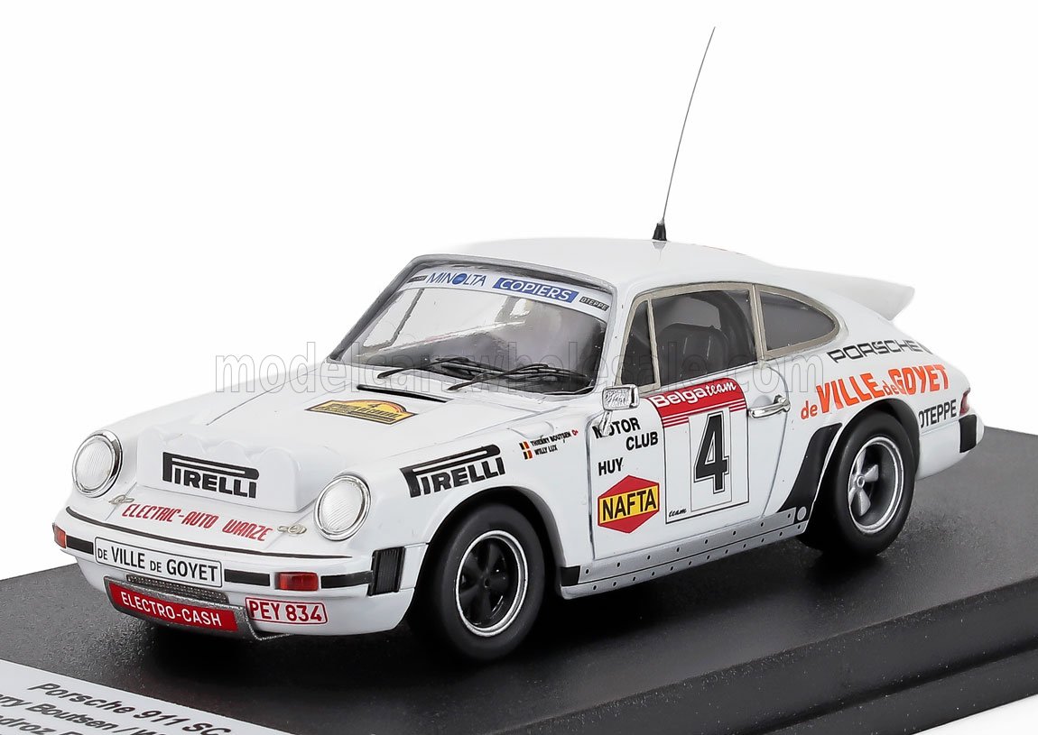 Modèle réduit de Porsche 911 SC rallye à l'échelle 1:18, blanc avec décalcomanies de course, actuellement disponible en ligne.