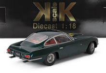 Modèle réduit Green à l'échelle 1:18 de la Lancia Flaminia 400 GT 2+2 avec intérieur rouge, disponible chez Vroomi.