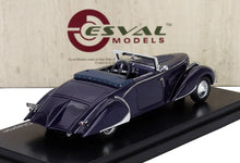 Esval Models Modèle réduit de voiture décapotable vintage bleu Esval Models présenté sur un socle noir, également disponible sur Vroomi.