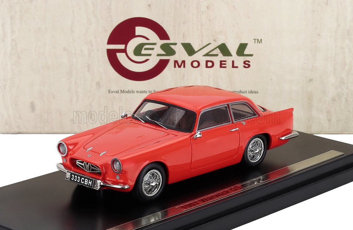 Modèle réduit de voiture Warwick Bristol vintage rouge de 1951 sur socle noir, proposé par Vroomi.