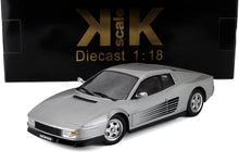 Modèle réduit Ferrari Testarossa en métal moulé sous pression à l'échelle 1:18, réplique de collection, disponible chez Vroomi
