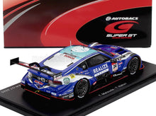 Modèle réduit Super GT à l'échelle 1/43, livrée bleue, objet de collection désormais disponible chez Vroomi.