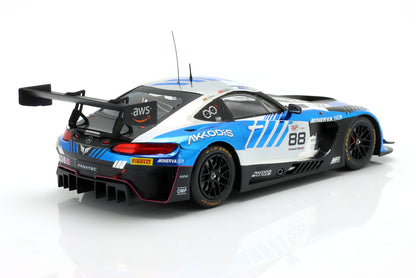 Modèle réduit de voiture de course Mercedes AMG GT3 bleu et blanc à l'échelle 1/18, actuellement proposé chez Vroomi.