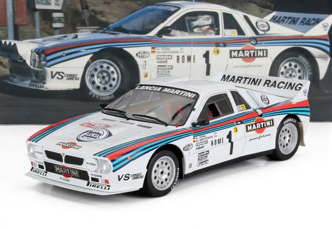 LANCIA - 037 TEAM MARTINI RACING N 1 VAINQUEUR RALLYE MONTECARLO 1983 WALTER ROHRL - CHRISTIAN GEISTDORFER - BLANC ROUGE BLEU