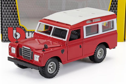 Modèle Land Rover rouge et blanc avec pneus et calandre détaillés, disponible sur Vroomi.