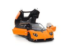 PAGANI ZONDA F DIECAST FULL OPEN ARANCIO ST. TROPEZ - PACK SPÉCIAL - Vroomi