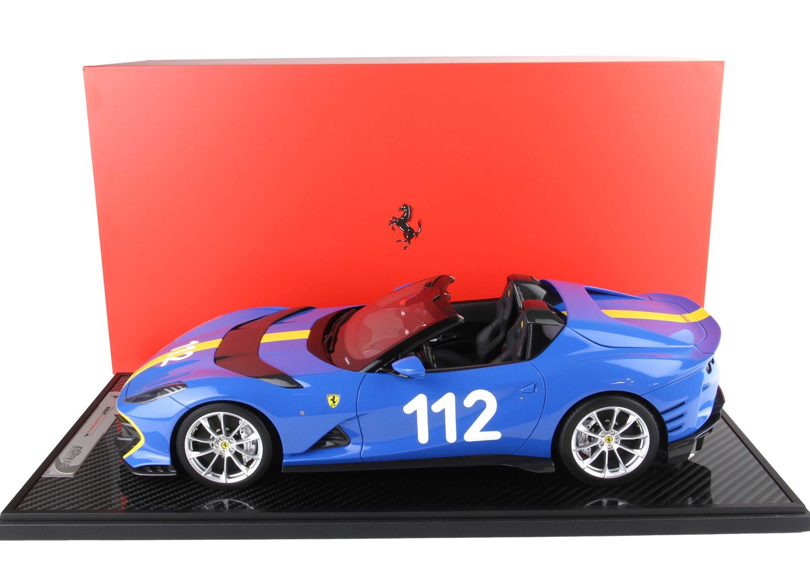 FERRARI 812 COMPETIZIONE À L'ÉCHELLE 1/12 - Vroomi