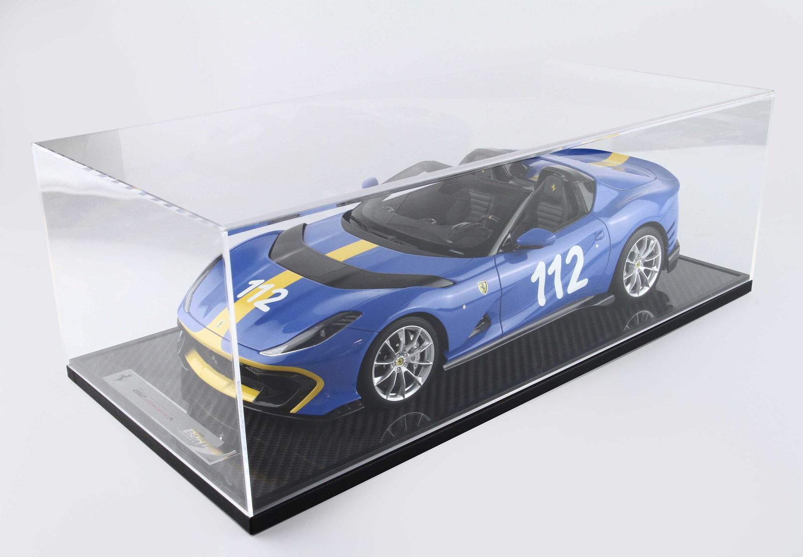 FERRARI 812 COMPETIZIONE À L'ÉCHELLE 1/12 - Vroomi