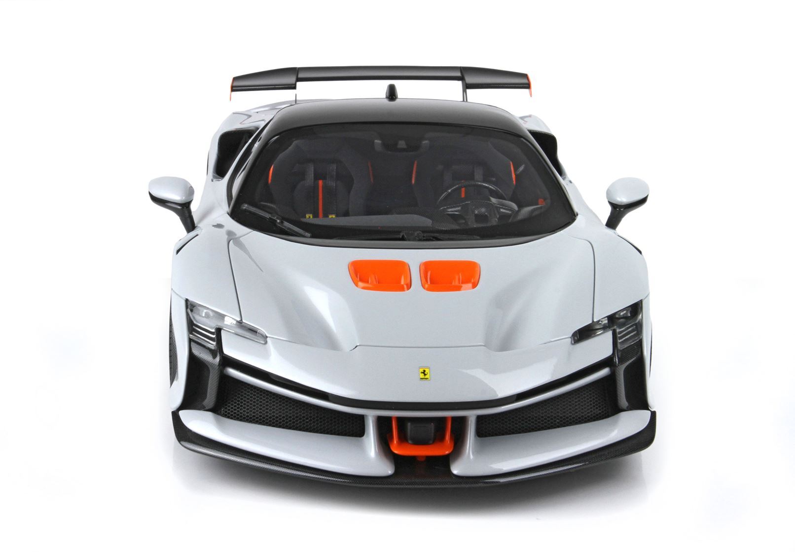 FERRARI SF90XX STRADALE COULEUR OFFICIELLE FERRARI BIANCO ARTICO - Vroomi