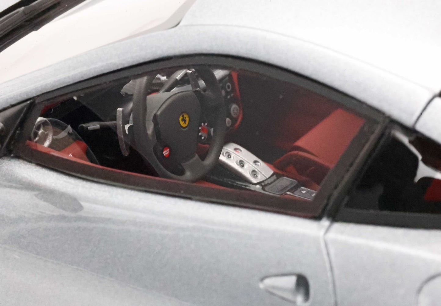 FERRARI 599 GTB FIORANO 2006 CAMBIO AUTOMATICO - MADE IN ITALY GRIGIO TITANIO INTERNI BORDEAUX - Vroomi