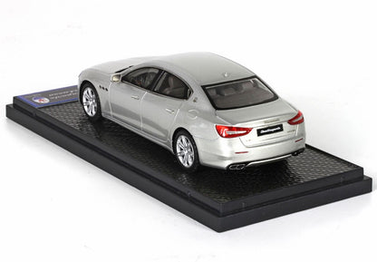 MASERATI QUATTROPORTE MY17 GRANLUSSO CHAMPAGNE - Vroomi