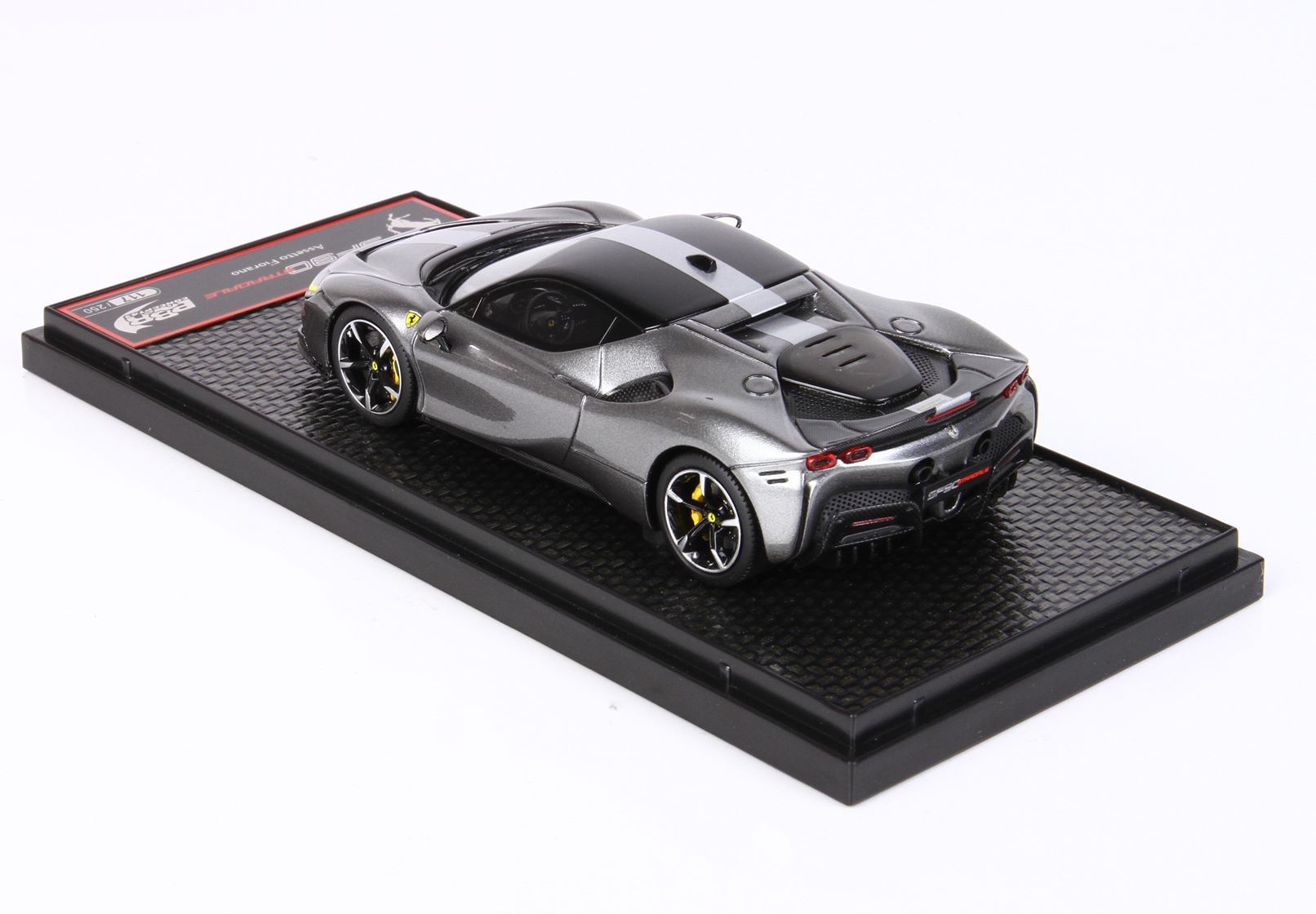 FERRARI SF90 STRADALE PACK FIORANO - Vroomi