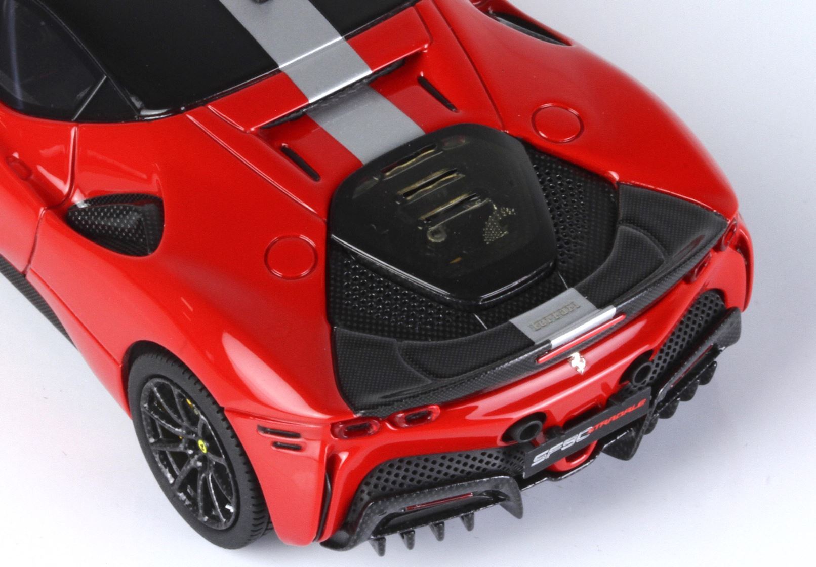 FERRARI SF90 STRADALE ASSETTO FIORANO ROSSO CORSA 322 - Vroomi