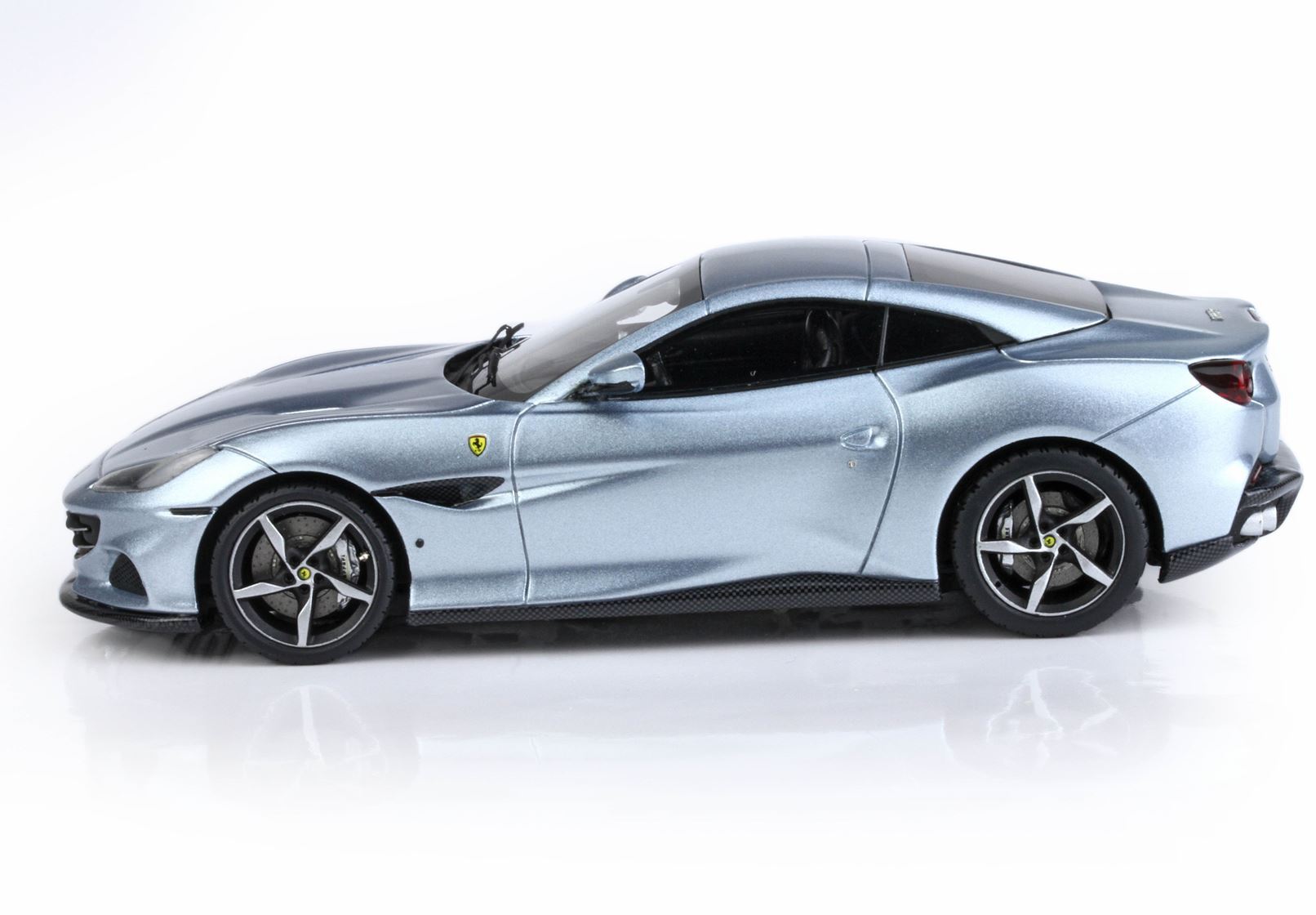 FERRARI PORTOFINO M SPIDER TOIT FERMÉ GRIS ALLIAGE - Vroomi