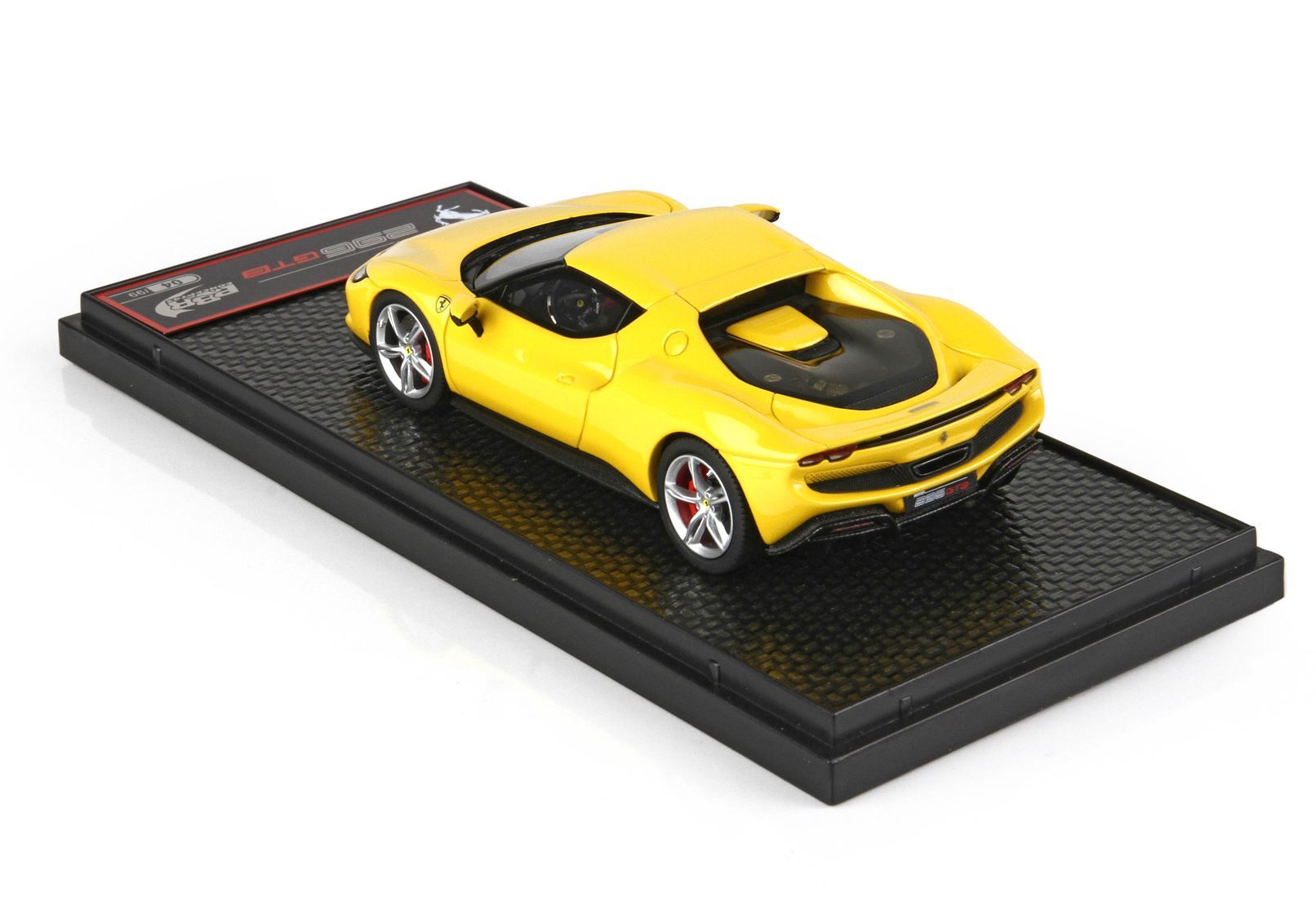 FERRARI 296 GTB GIALLO MODENA - Vroomi