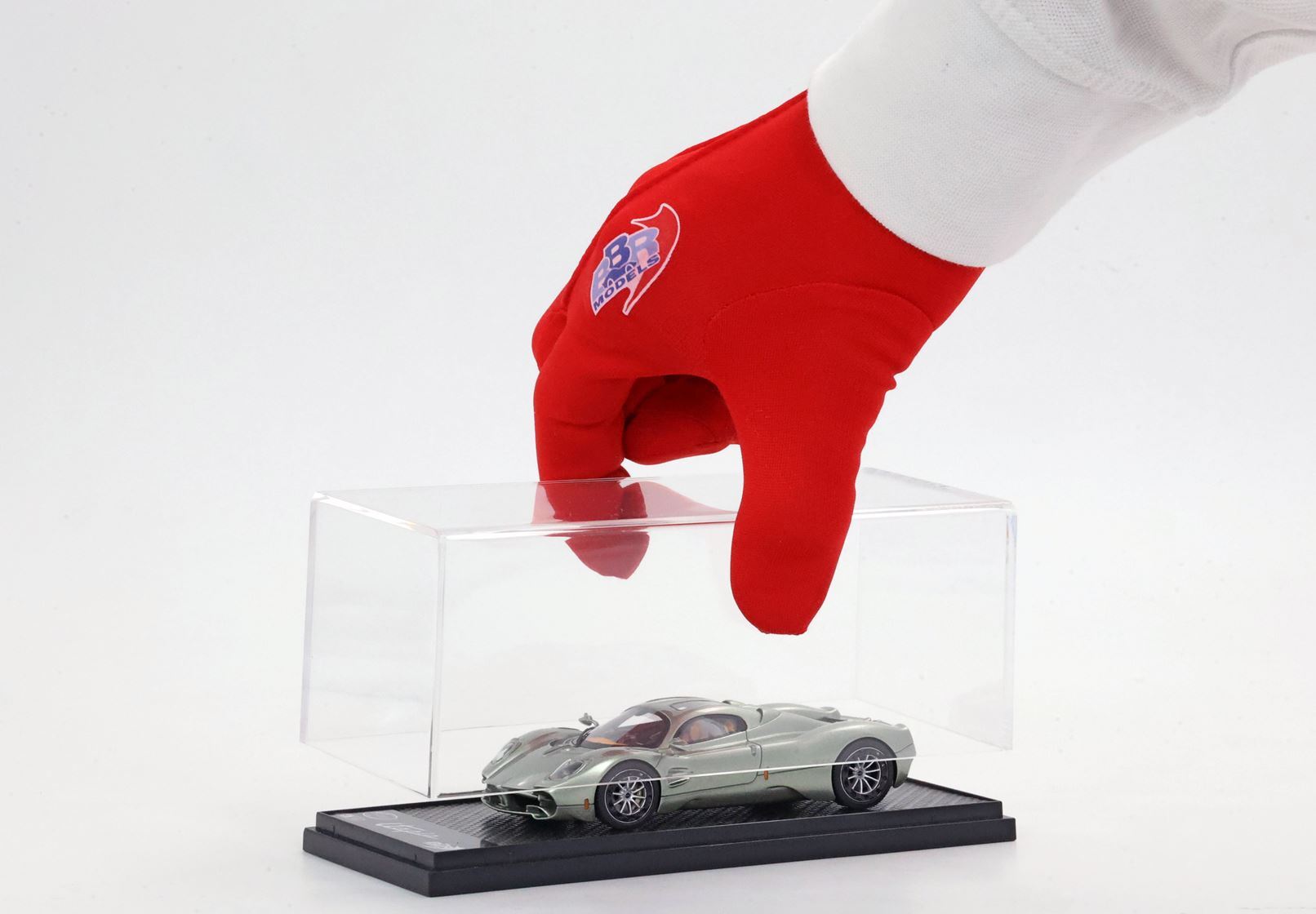 PAGANI UTOPIA VERDE PAMPA - Vroomi