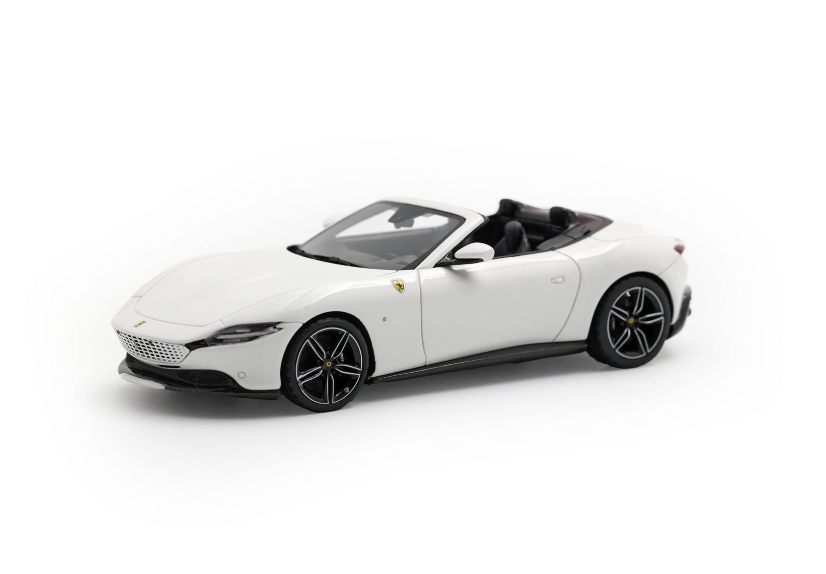 FERRARI ROMA SPIDER BIANCO CERVINO - JANTES NOIRES BRILLANTES - Vroomi