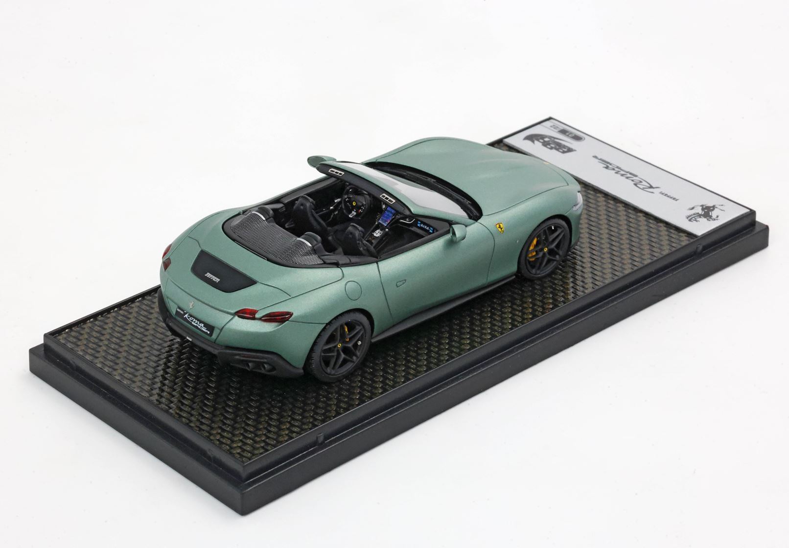 FERRARI ROMA SPIDER VERT MAT - FREINS JAUNES - Vroomi