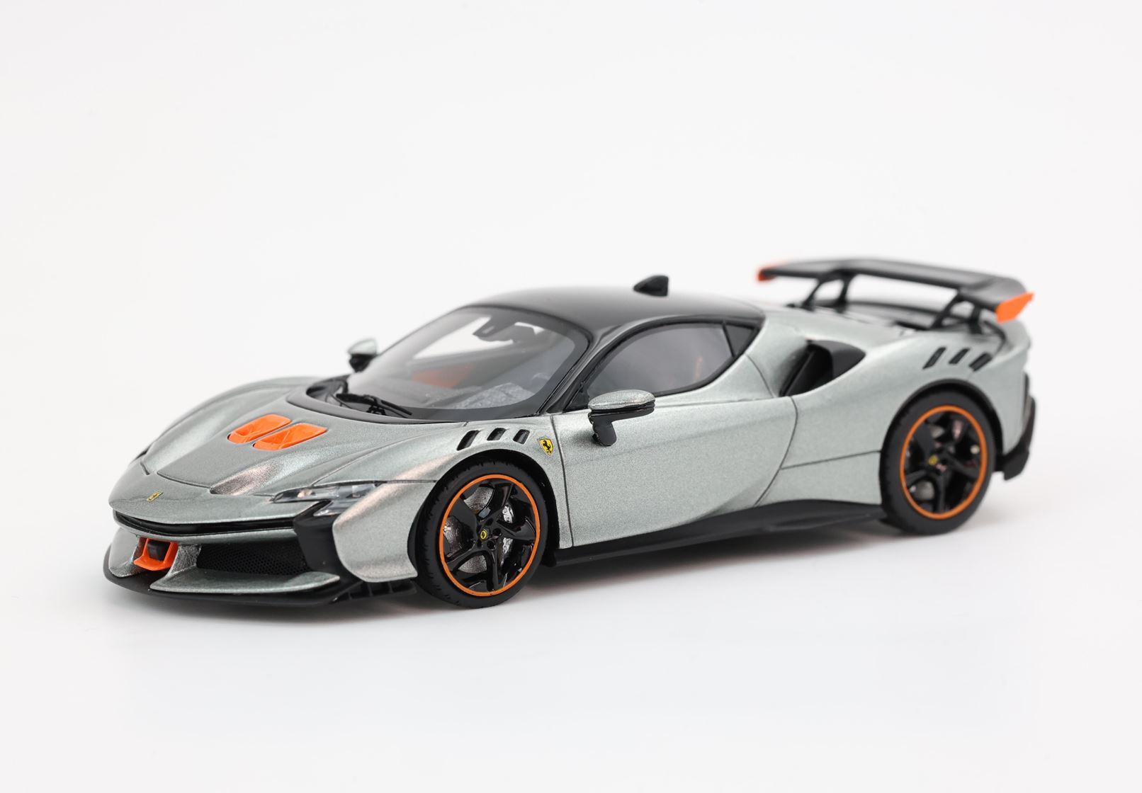 FERRARI SF90 XX STRADALE GRIGIO COMPETIZIONE - Vroomi