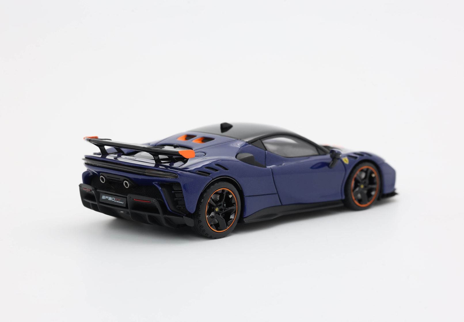 FERRARI SF90 XX STRADALE BLU ELETTRICO - Vroomi