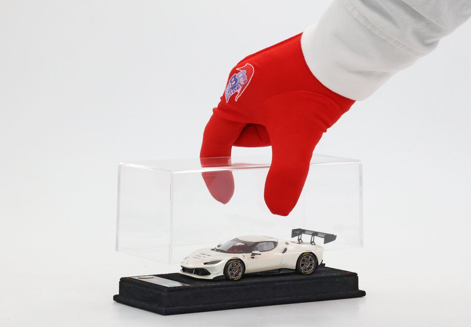 FERRARI 296 CHALLENGE 2023 FUJI BLANC BASE ALCANTARA - Vroomi