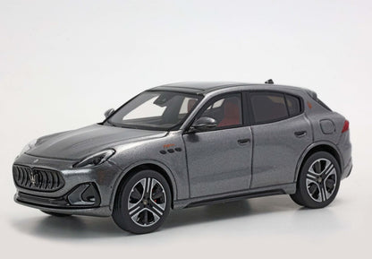 MASERATI GRECALE FOLGORE 2022 GRIGIO LAVA - Vroomi