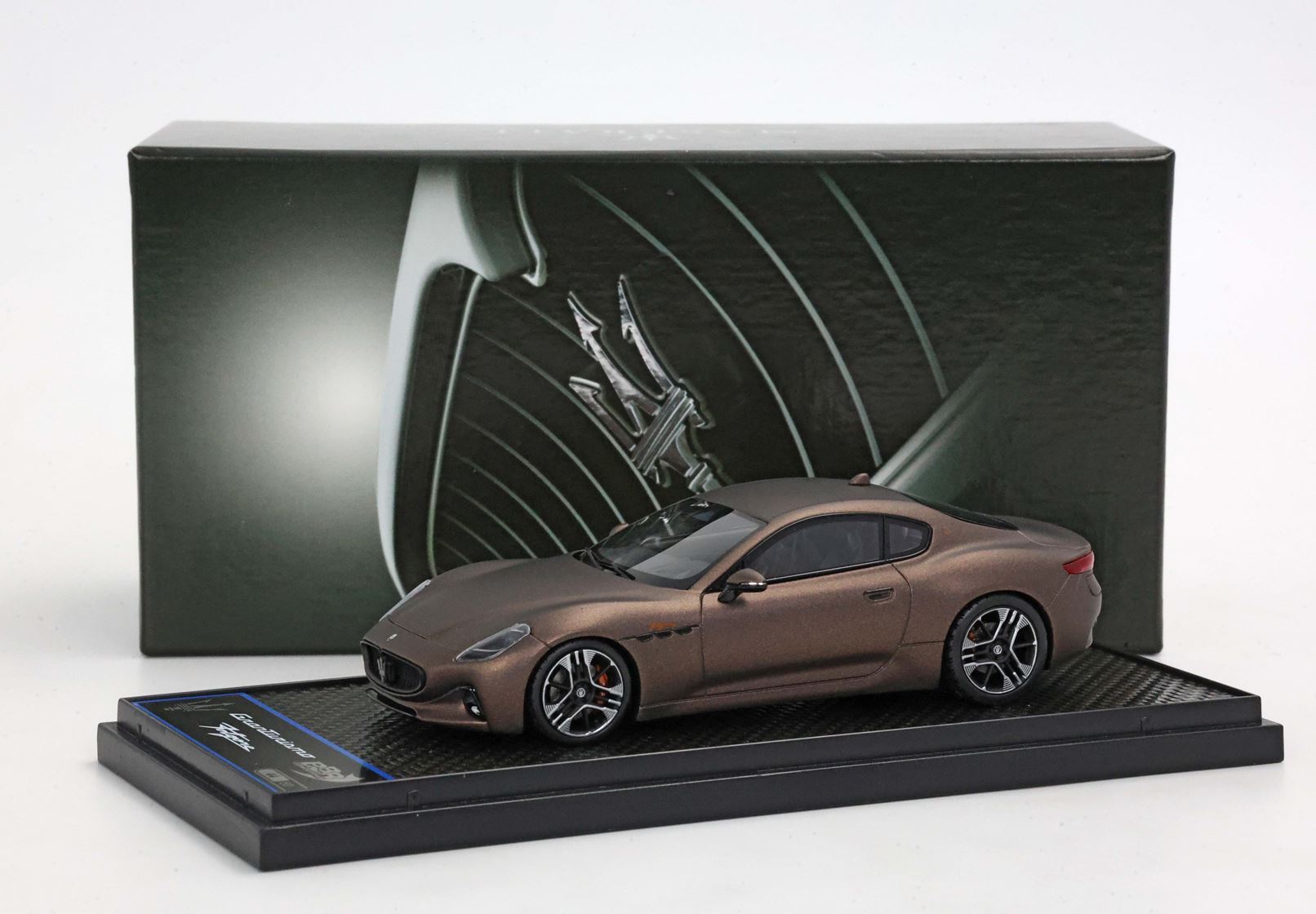 MASERATI GRANTURISMO FOLGORE 2023 RAME FOLGORE - Vroomi