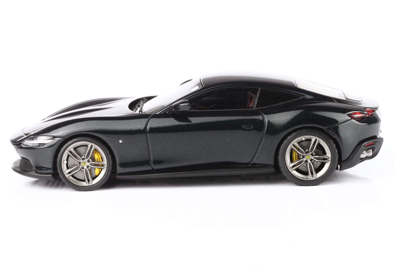 FERRARI ROMA 2021 N° de série 259806 PAYS-BAS G.P. 2021 - Vroomi