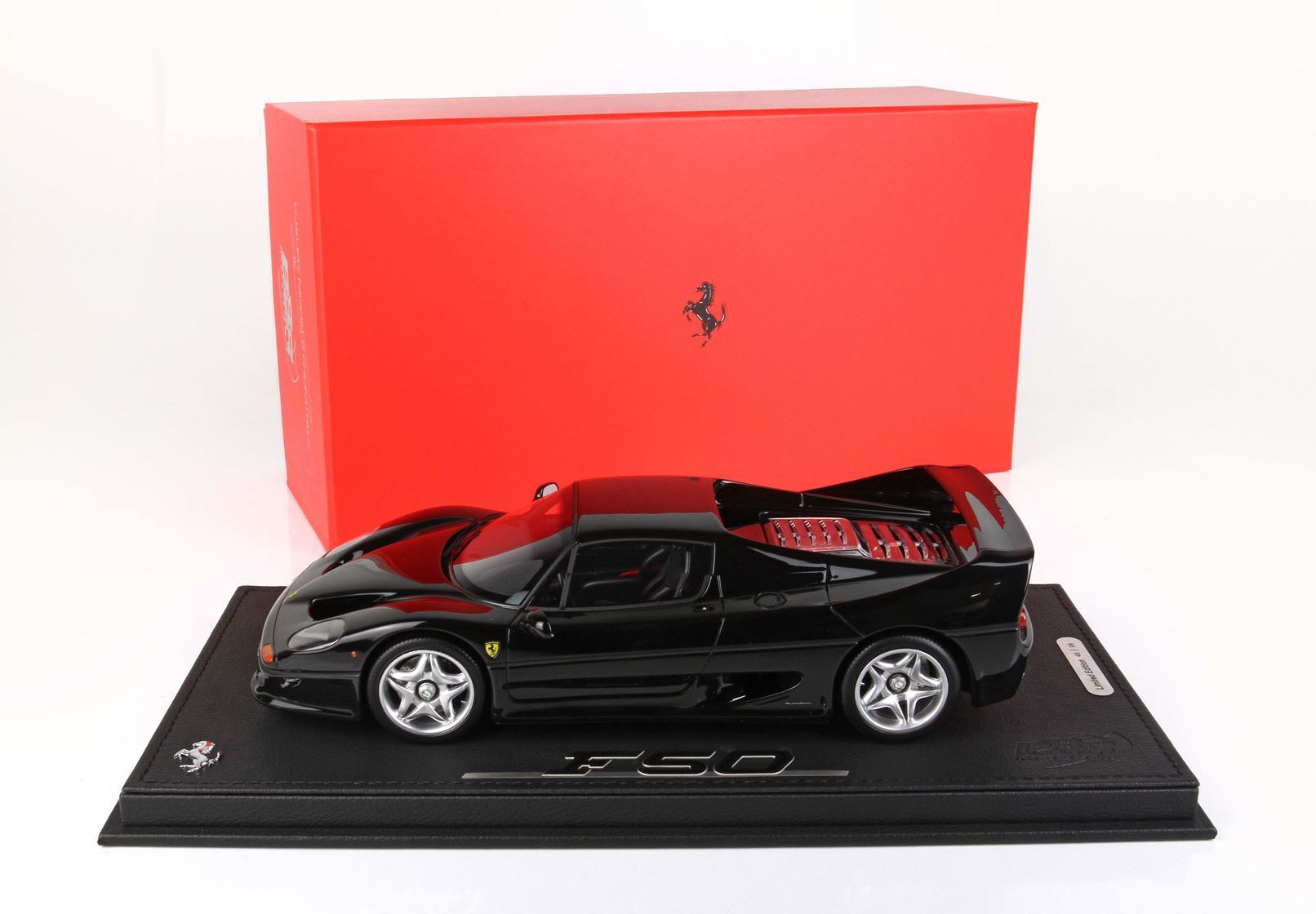 FERRARI F50 COUPÉ 1995 NERO - Vroomi