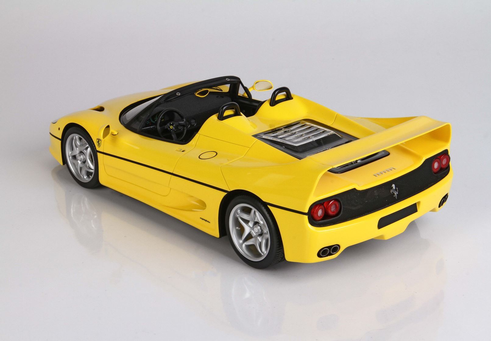 FERRARI F50 COUPÉ 1995 VERSION SPIDER GIALLO - Vroomi