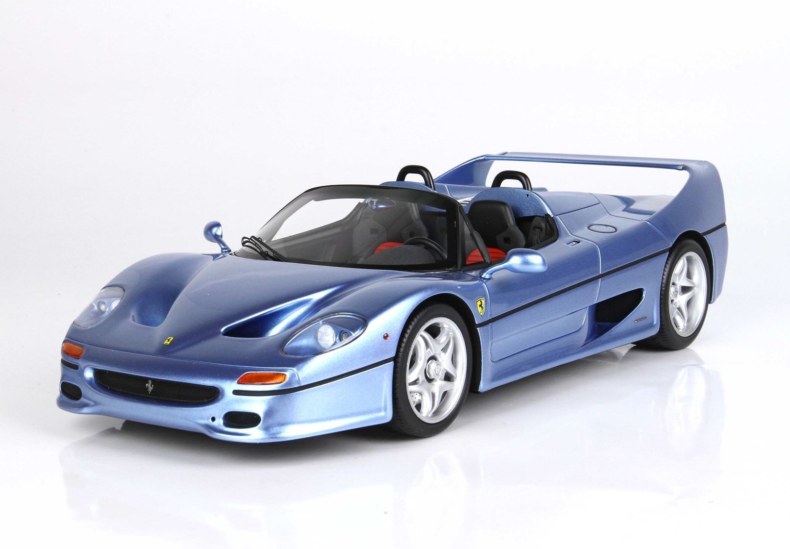 FERRARI F50 COUPÉ 1995 VERSION SPIDER AZZURRO CALIFORNIA METALLIZZATO - Vroomi