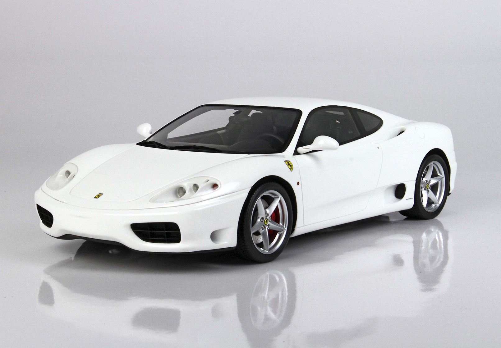 FERRARI 360 MODENA - BOÎTE DE VITESSES MANUELLE BLANC BRILLANT AWUS - Vroomi