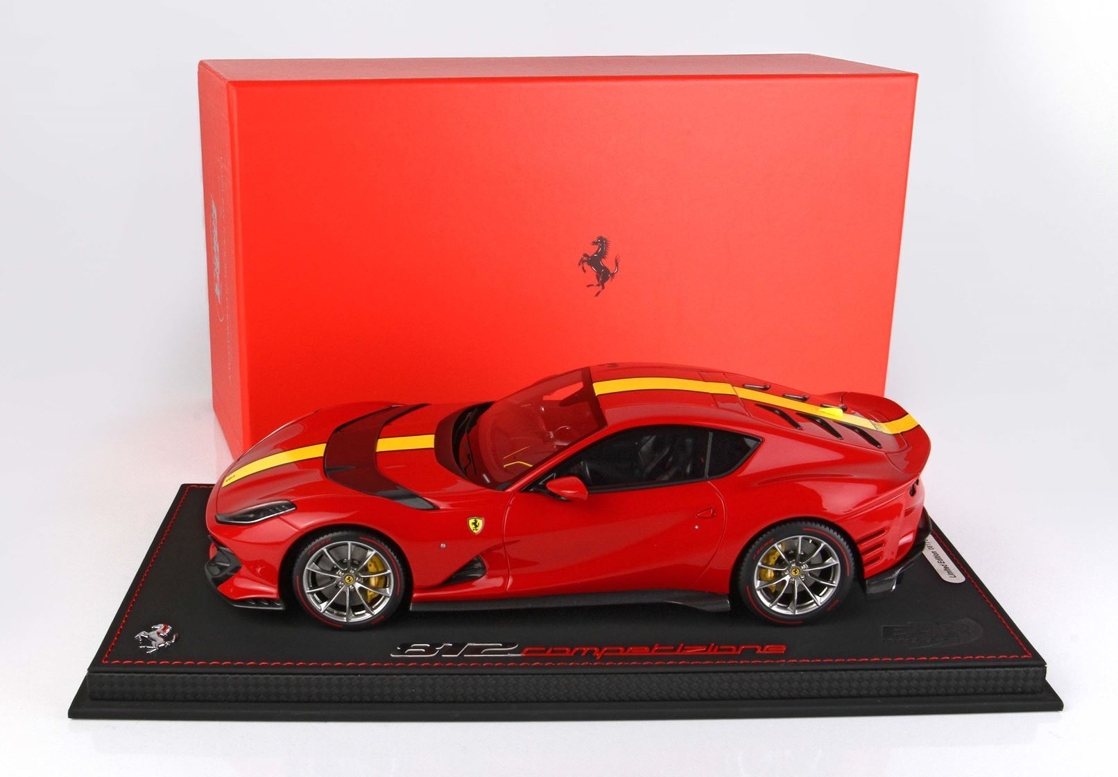FERRARI 812 COMPETIZIONE 2021 ROSSO CORSA 322 - Vroomi