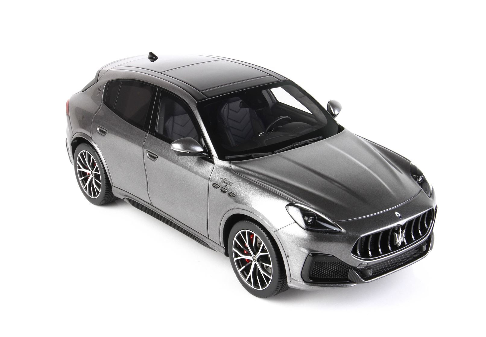 MASERATI GRECALE TROFEO GRIGIO LAVA - Vroomi