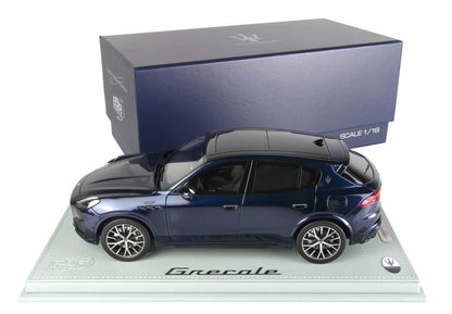 MASERATI GRECALE TROFEO BLU NOBILE - Vroomi
