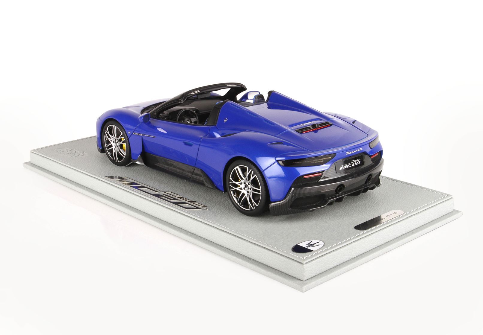 MASERATI MC20 CIELO BLU INFINITO - Vroomi