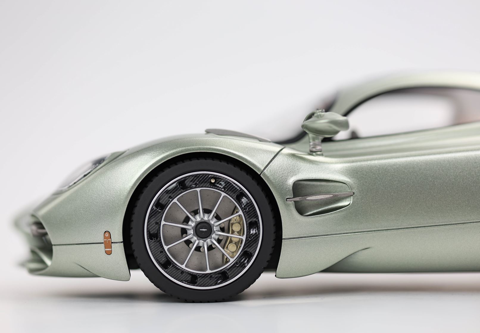 PAGANI UTOPIA VERDE PAMPA - Vroomi