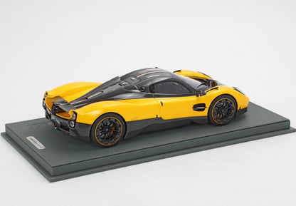 PAGANI UTOPIA GIALLO GINEVRA - Vroomi