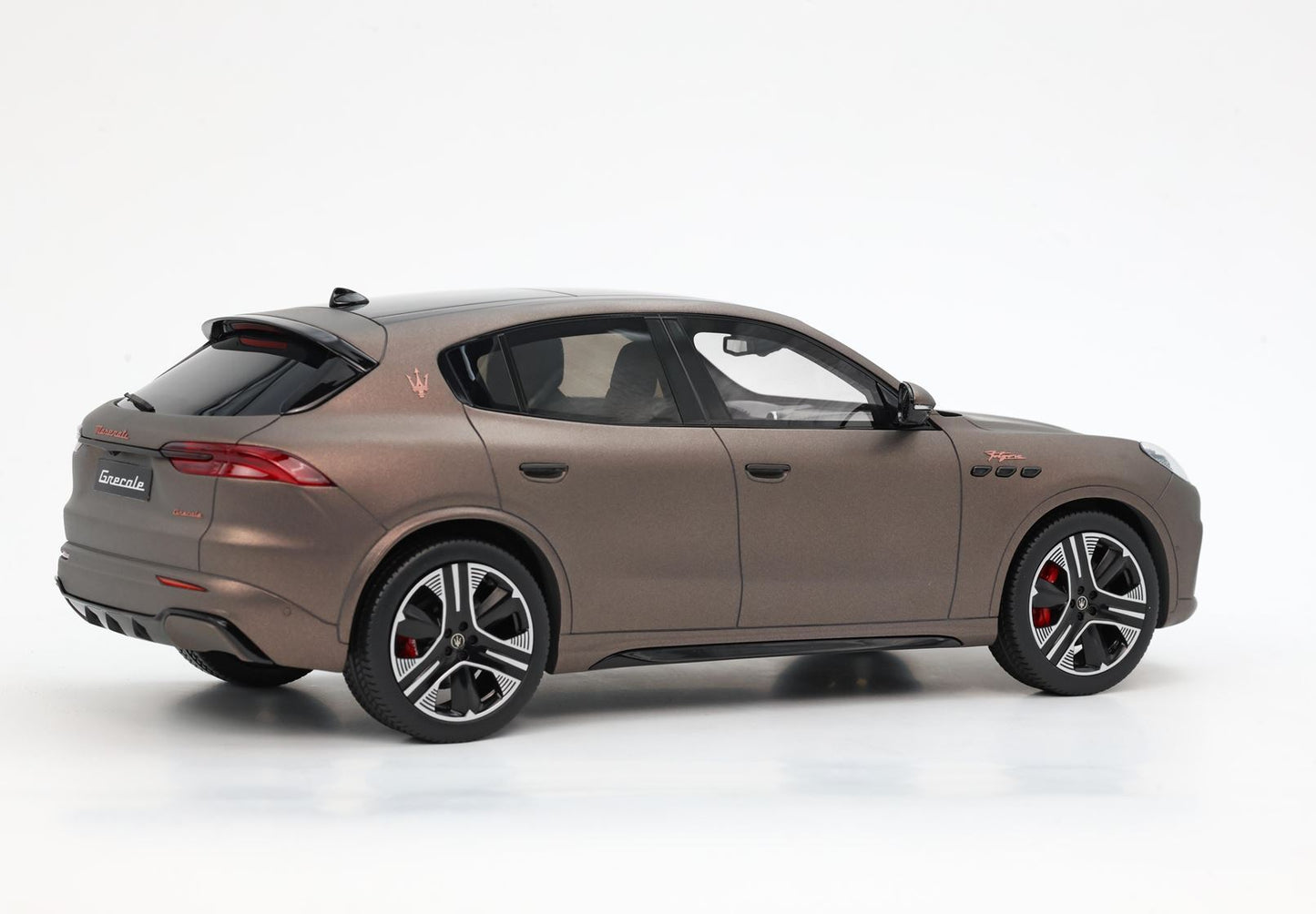 MASERATI GRECALE FOLGORE 2022 RAME FOLGORE - Vroomi