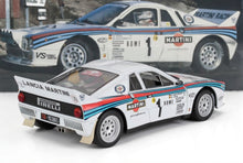 LANCIA - 037 TEAM MARTINI RACING N 1 VAINQUEUR RALLYE MONTECARLO 1983 WALTER ROHRL - CHRISTIAN GEISTDORFER - BLANC ROUGE BLEU