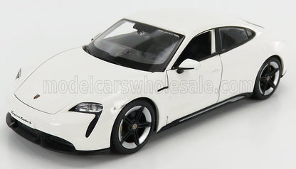 Modellino di Porsche Taycan Turbo S bianca con design super dettagliato, ora disponibile su Vroomi.