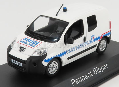 Auto della polizia municipale Peugeot Bipper bianca con sirena blu, disponibile sulla piattaforma Vroomi.