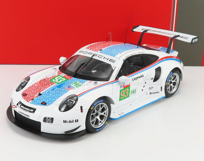 Auto da corsa Porsche 911 RSR bianca con grafica rossa e blu, numero 93 e adesivi da corsa, presente su Vroomi.