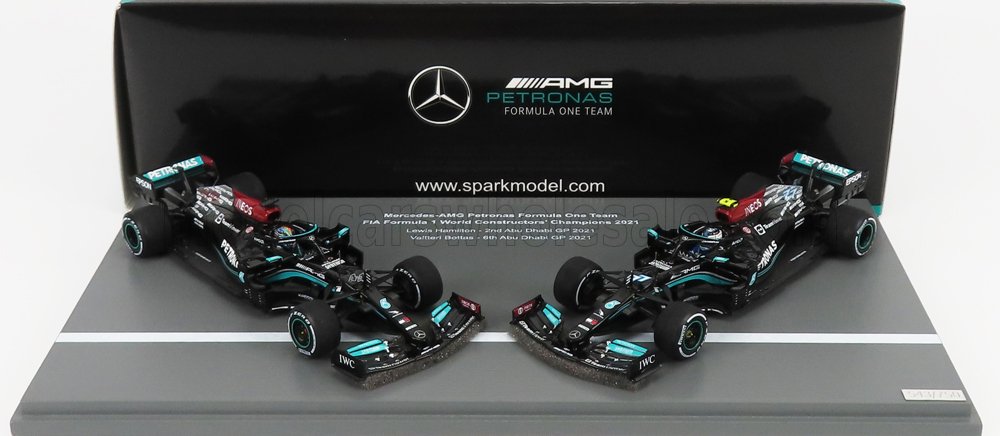MERCEDES GP | SET F1 2X W12 MERCEDES M12 EQ POWER+ TEAM AMG PETRONAS MOTORSPORT FORMULA UNO N 44 + N 77 ABU DHABI GP 2021 LEWIS HAMILTON - VALTTERI BOTTAS - 8 VOLTE CAMPIONE DEL MONDO CONSTRUCTEUR